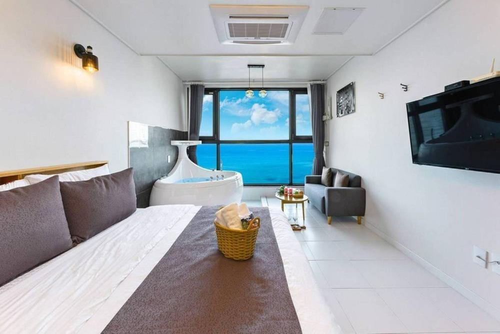 The Great Ocean Pension Gangneung Room photo